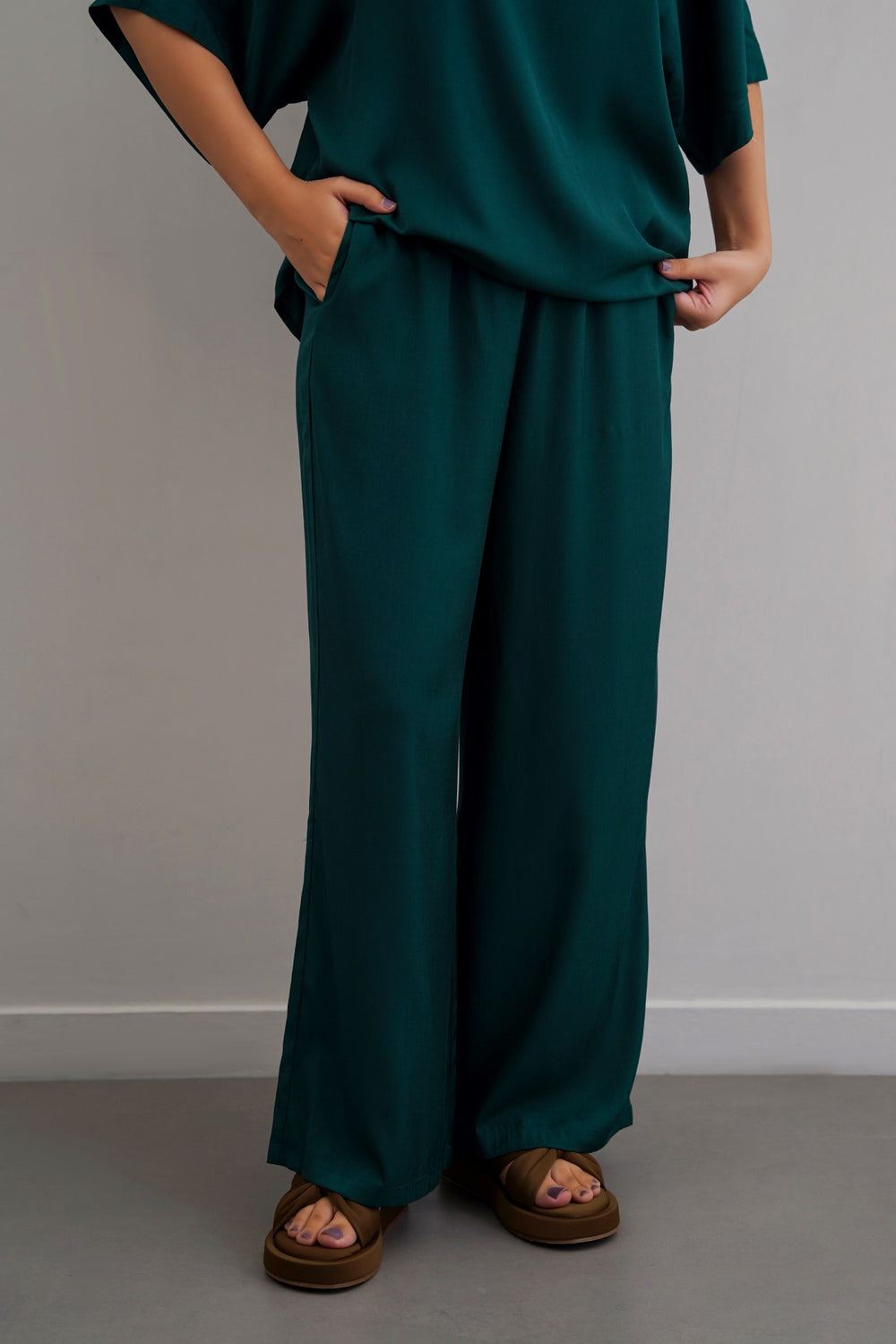 GREEN SLEEK SILK TROUSERS