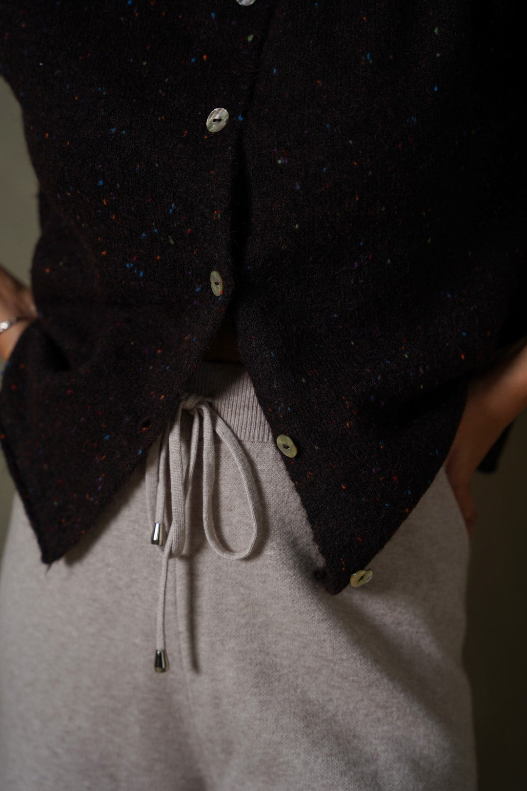 BEIGE WEEKEND LOUNGE PANTS