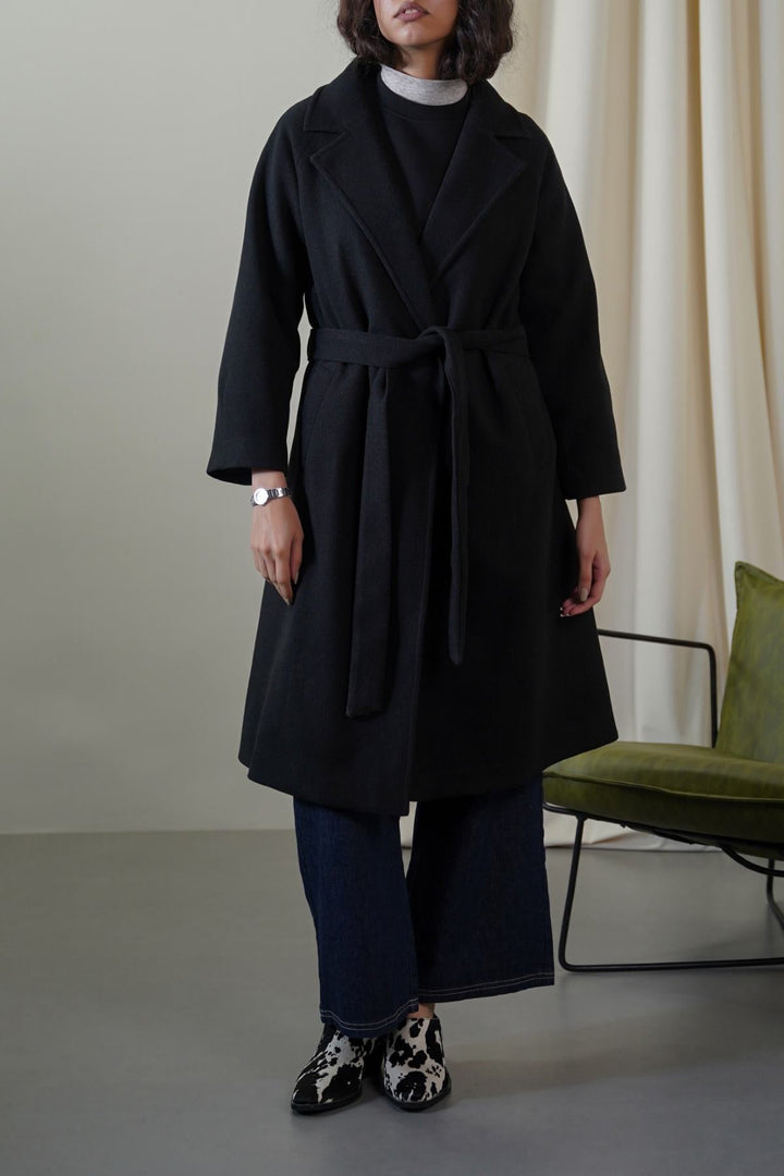 BLACK LONG BELTED COAT