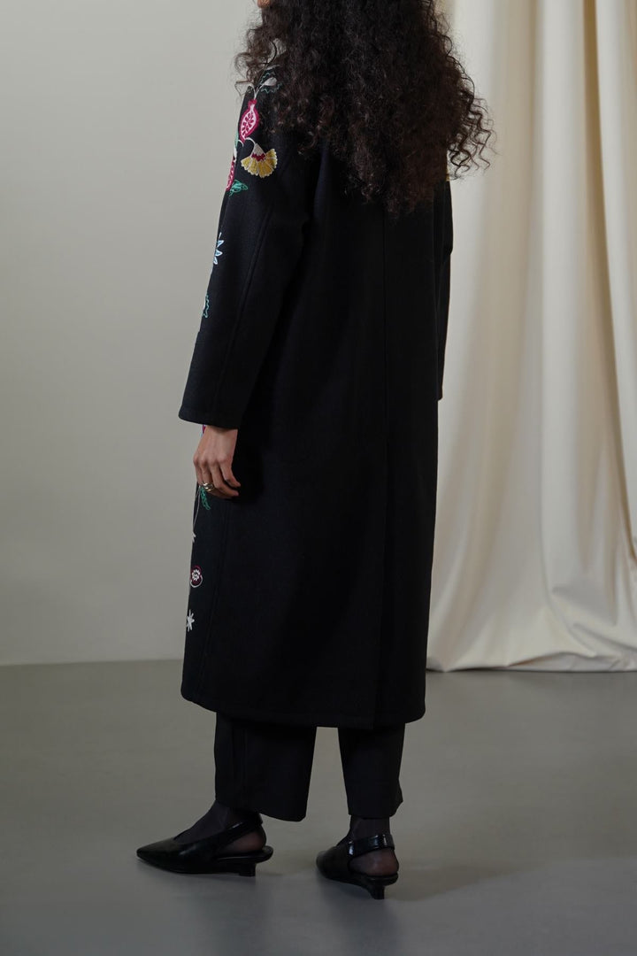 BLACK BOUTIQUE EMBROIDERED LONG COAT