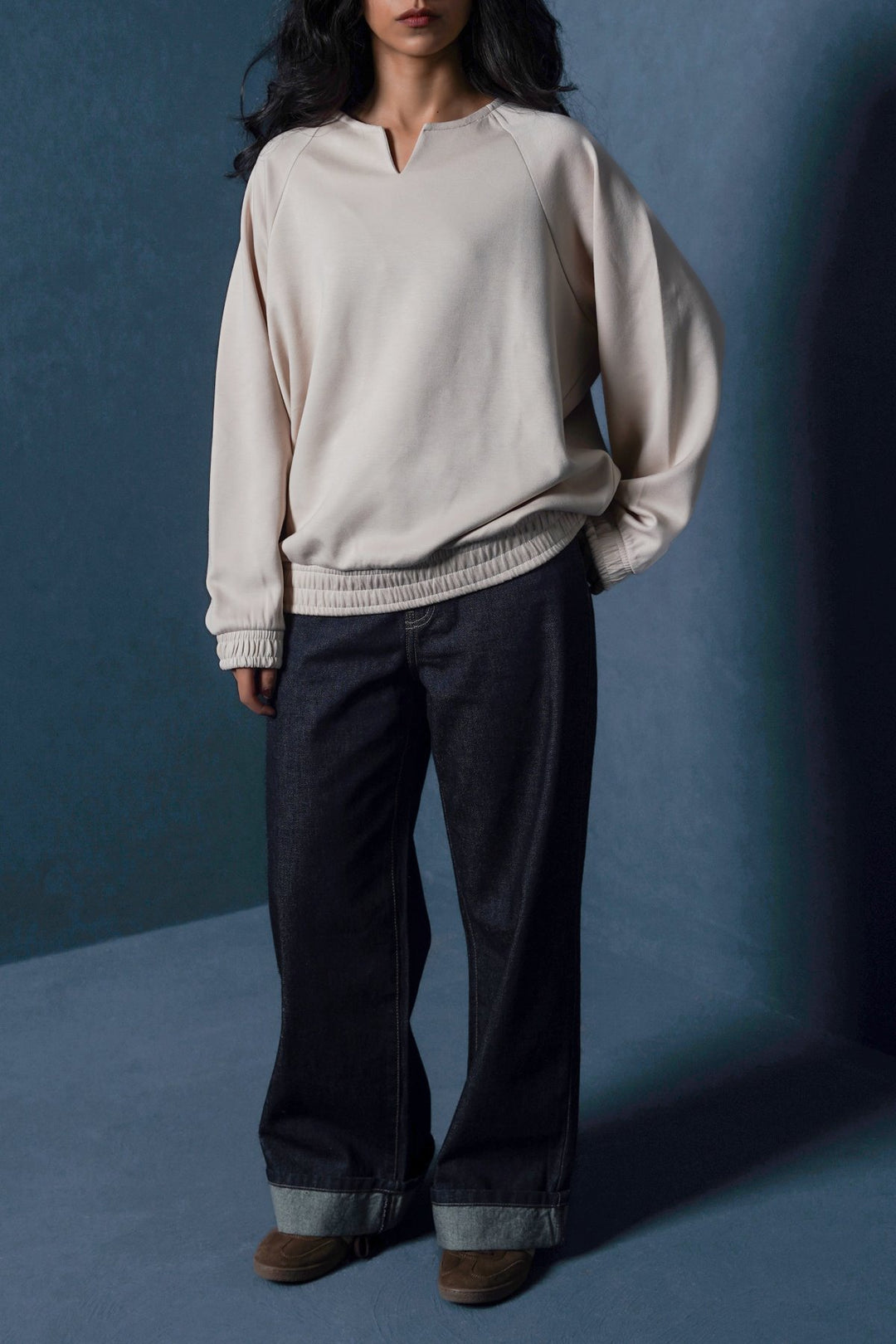 BEIGE V-NOTCH PULLOVER