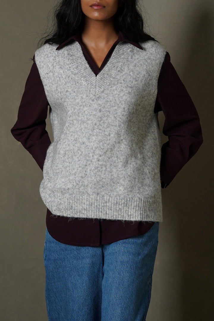 GREY V-NECK SWEATER VEST