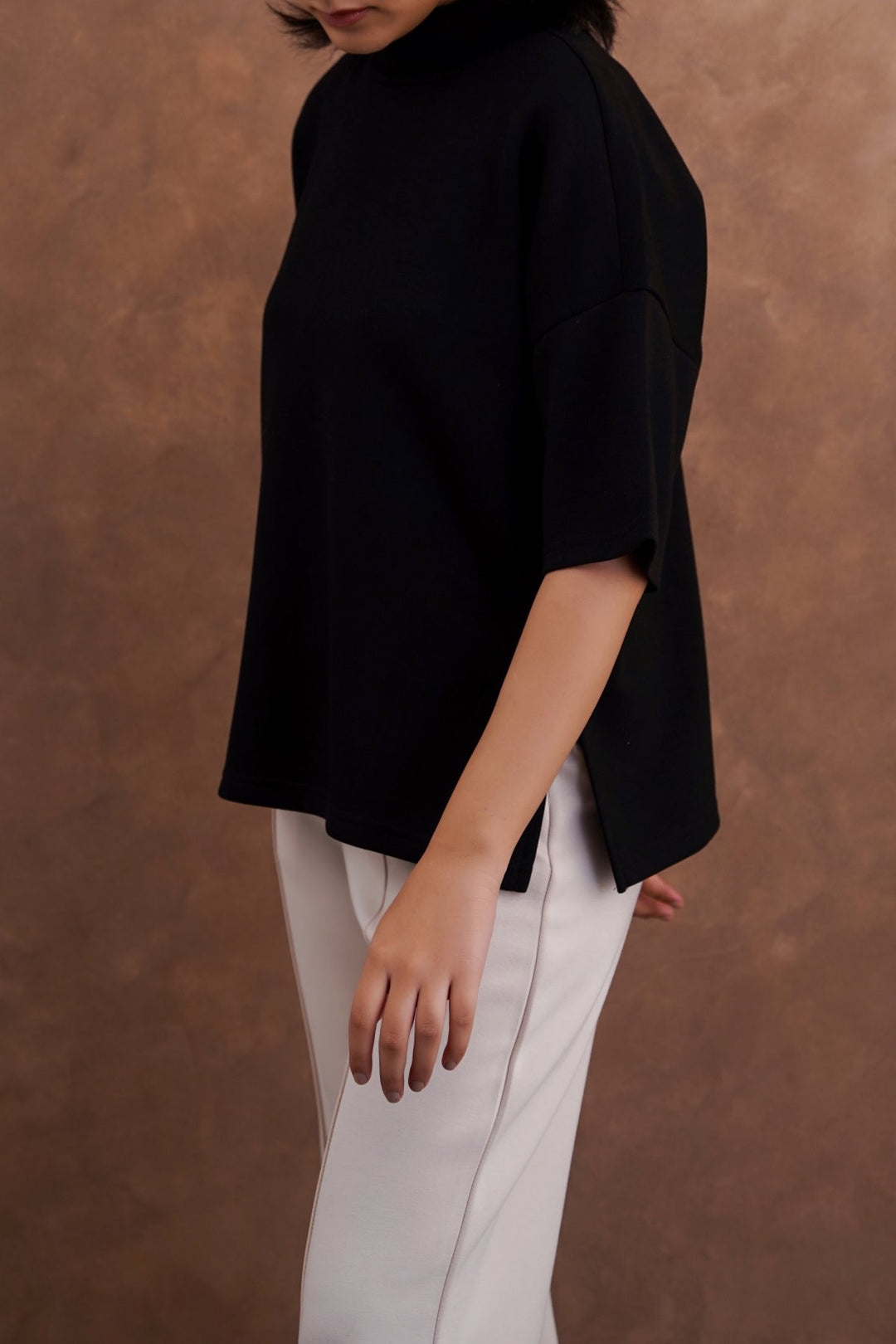BLACK NEOPRENE HIGH NECK