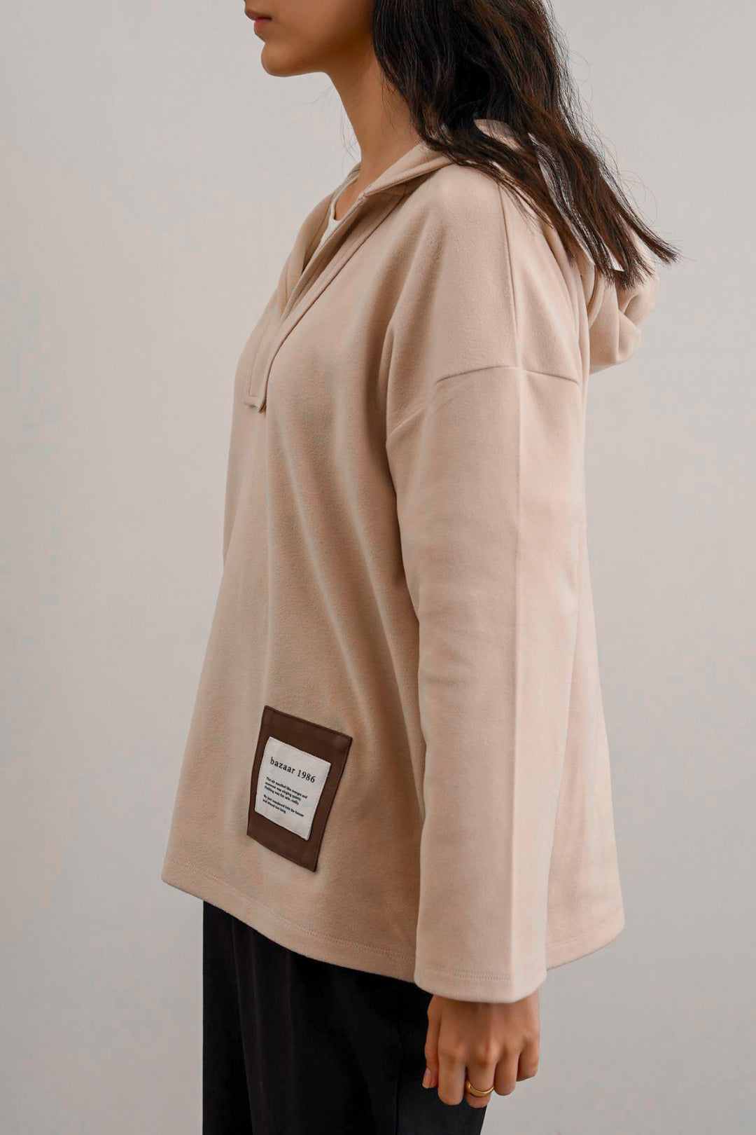 BEIGE SOFT FLEECE PATCH HOODIE