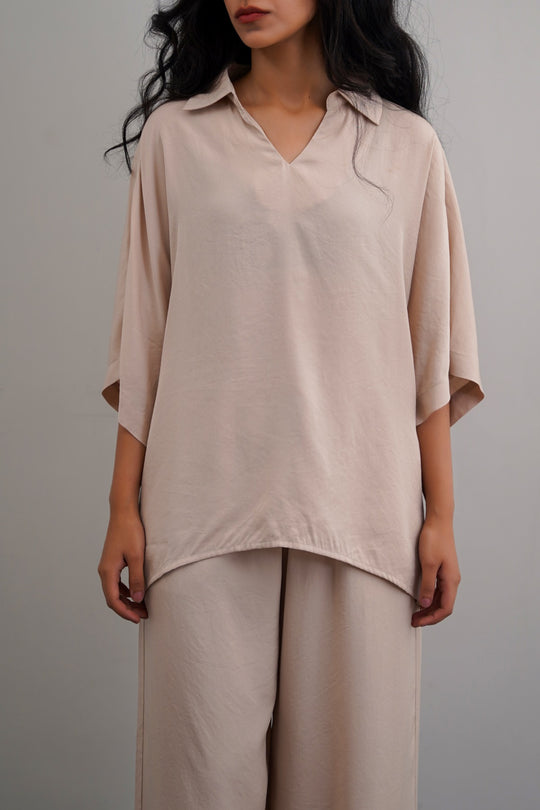 CREAM SLEEK SILK BLOUSE