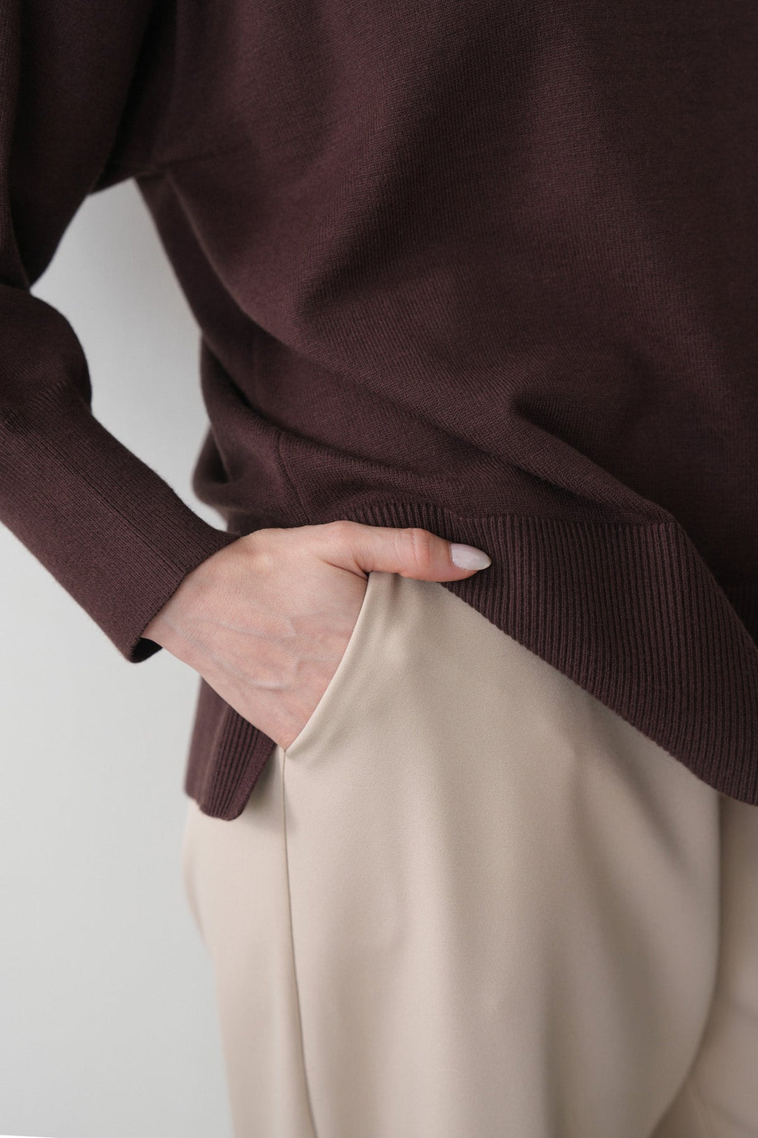 ESSENTIAL TAILORED PANTS