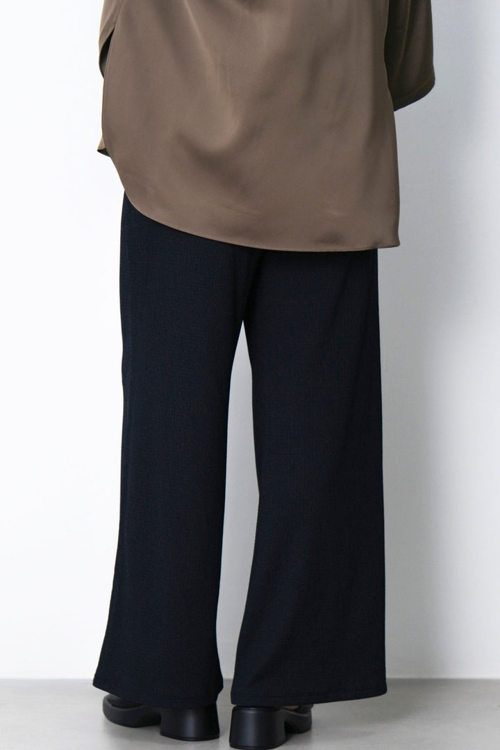 BLACK DEEP PLEAT PANTS
