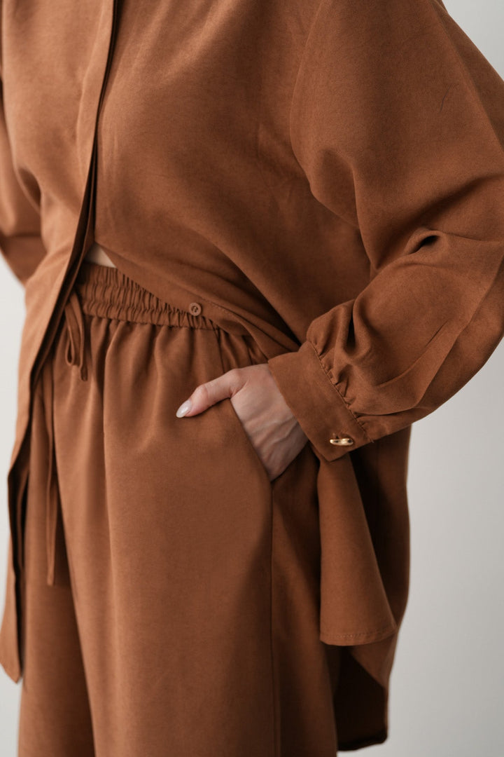 SUEDETTE WIDE PANTS