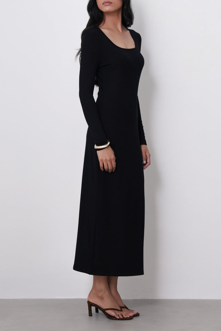 BLACK-SCOOP NECK DRESS