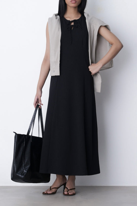 BLACK-FRONT TIE NECK DRESS