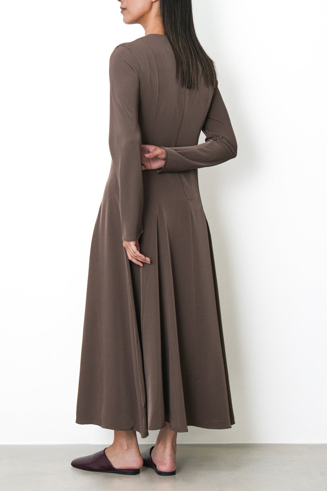 TAUPE SCULPT FLARE DRESS