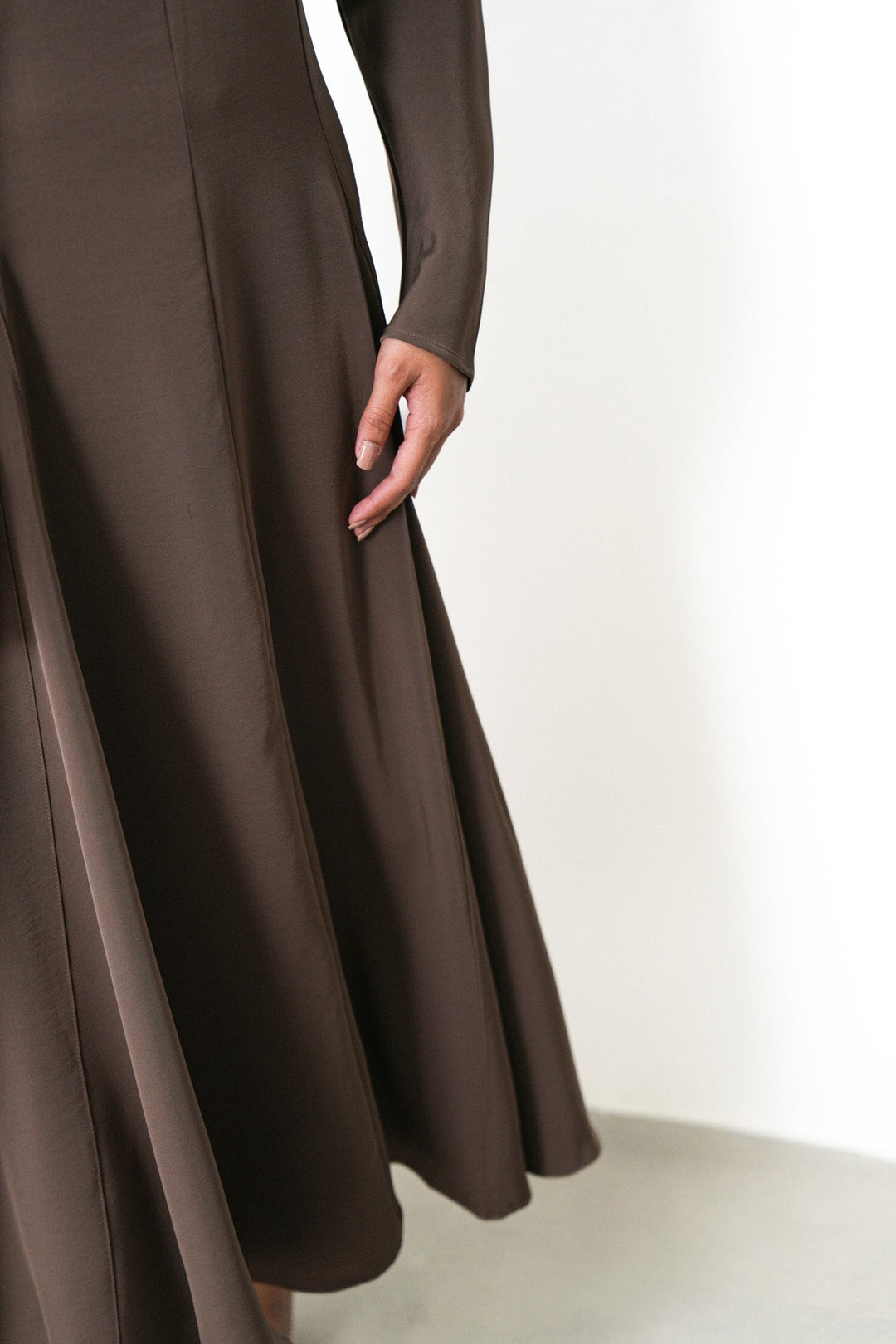 TAUPE SCULPT FLARE DRESS