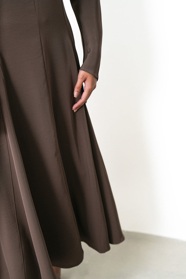 TAUPE SCULPT FLARE DRESS