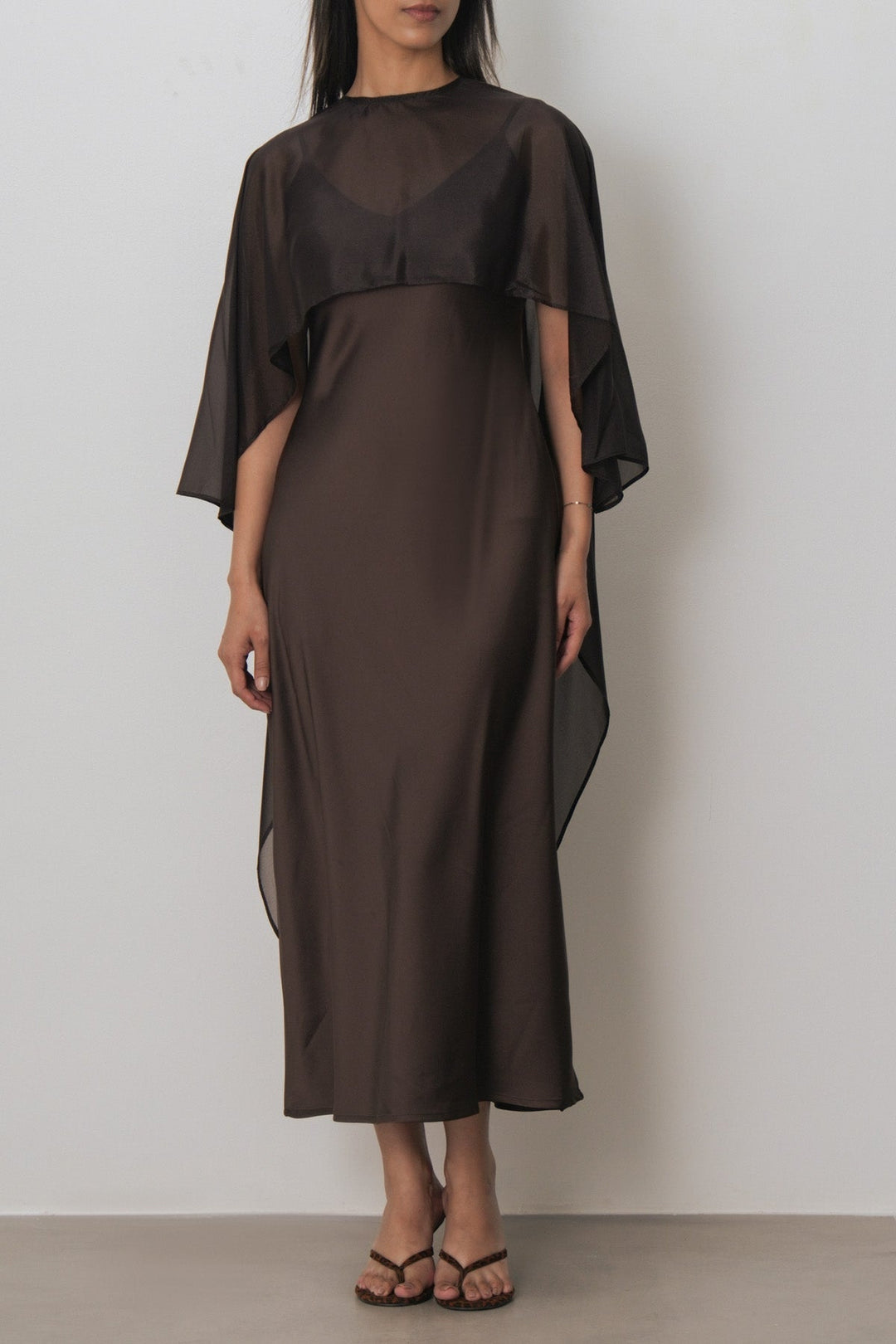 DATE NIGHT DRESS WITH CAPELET