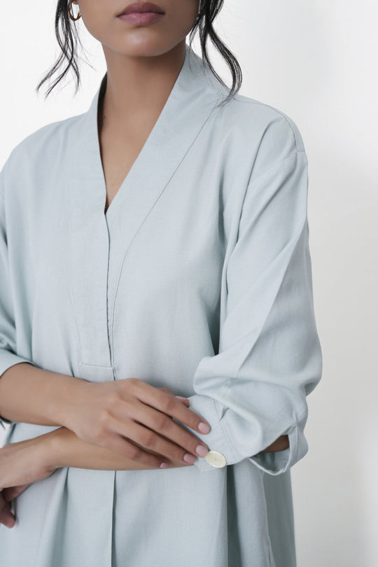 AQUA-RELAXED TUNIC TOP