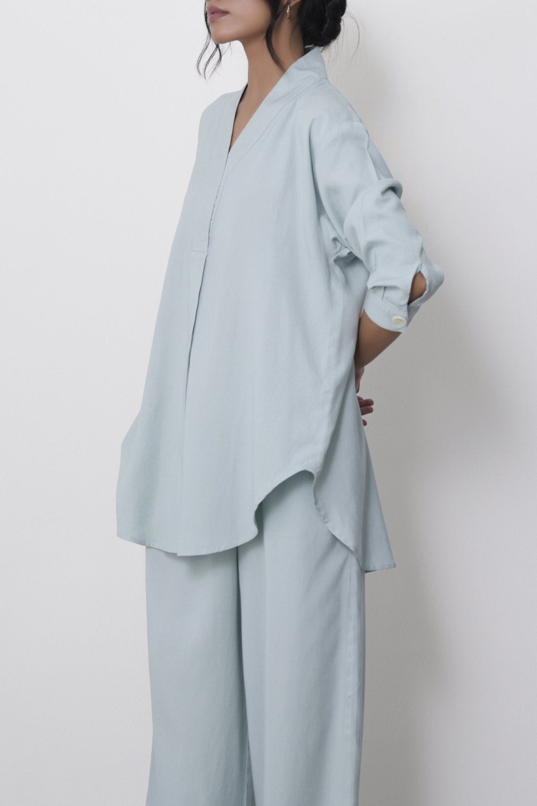 AQUA-RELAXED TUNIC TOP
