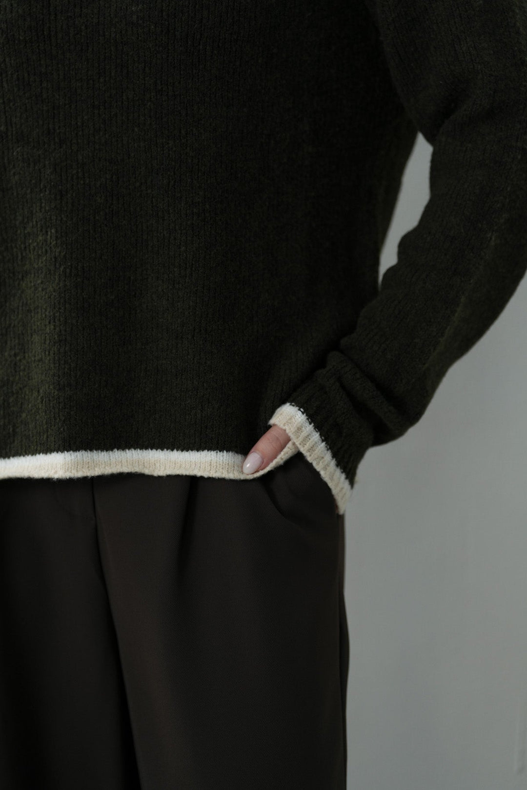 TIPPED EDGE SWEATER