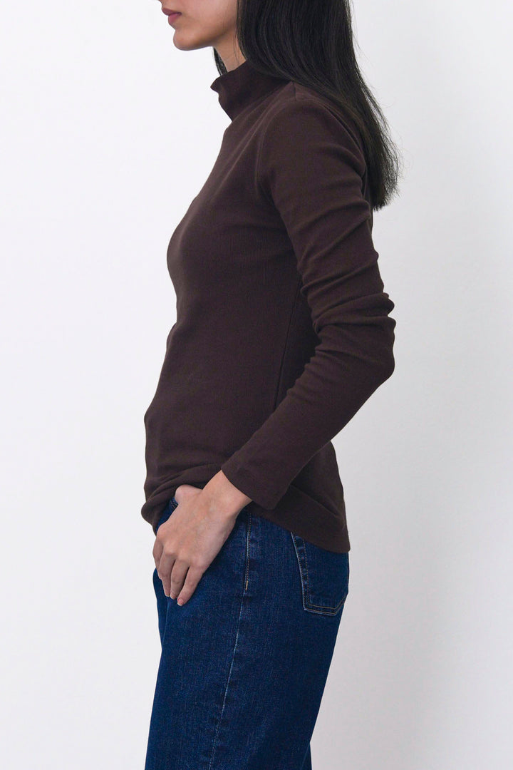 FITTED TURTLENECK
