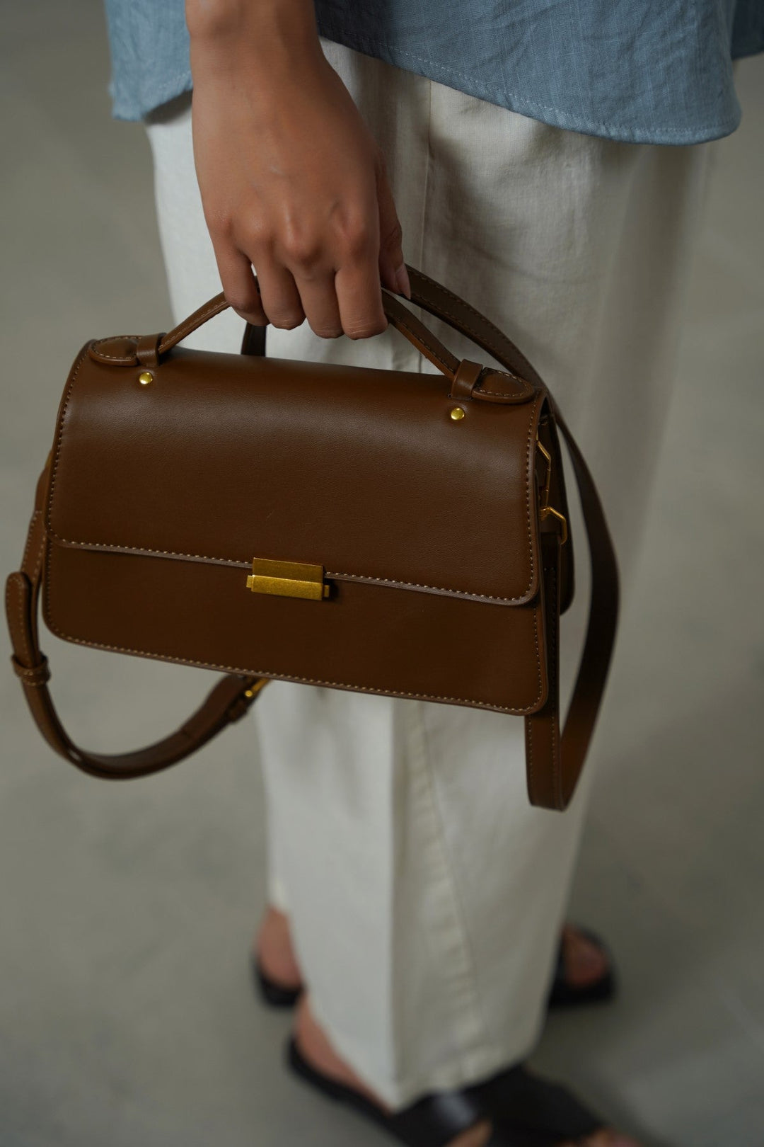 BROWN CANBERRA CROSSBODY