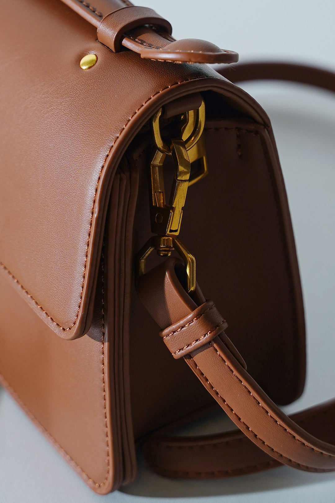 TAN CANBERRA CROSSBODY