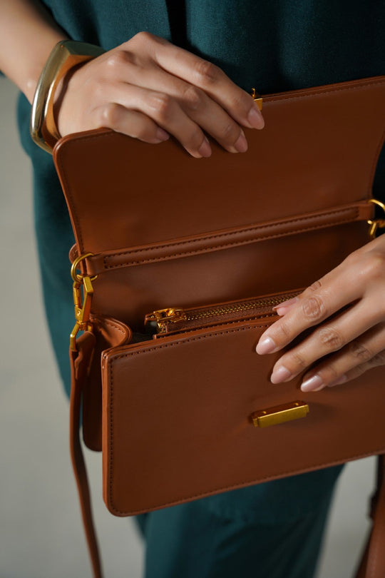 TAN CANBERRA CROSSBODY