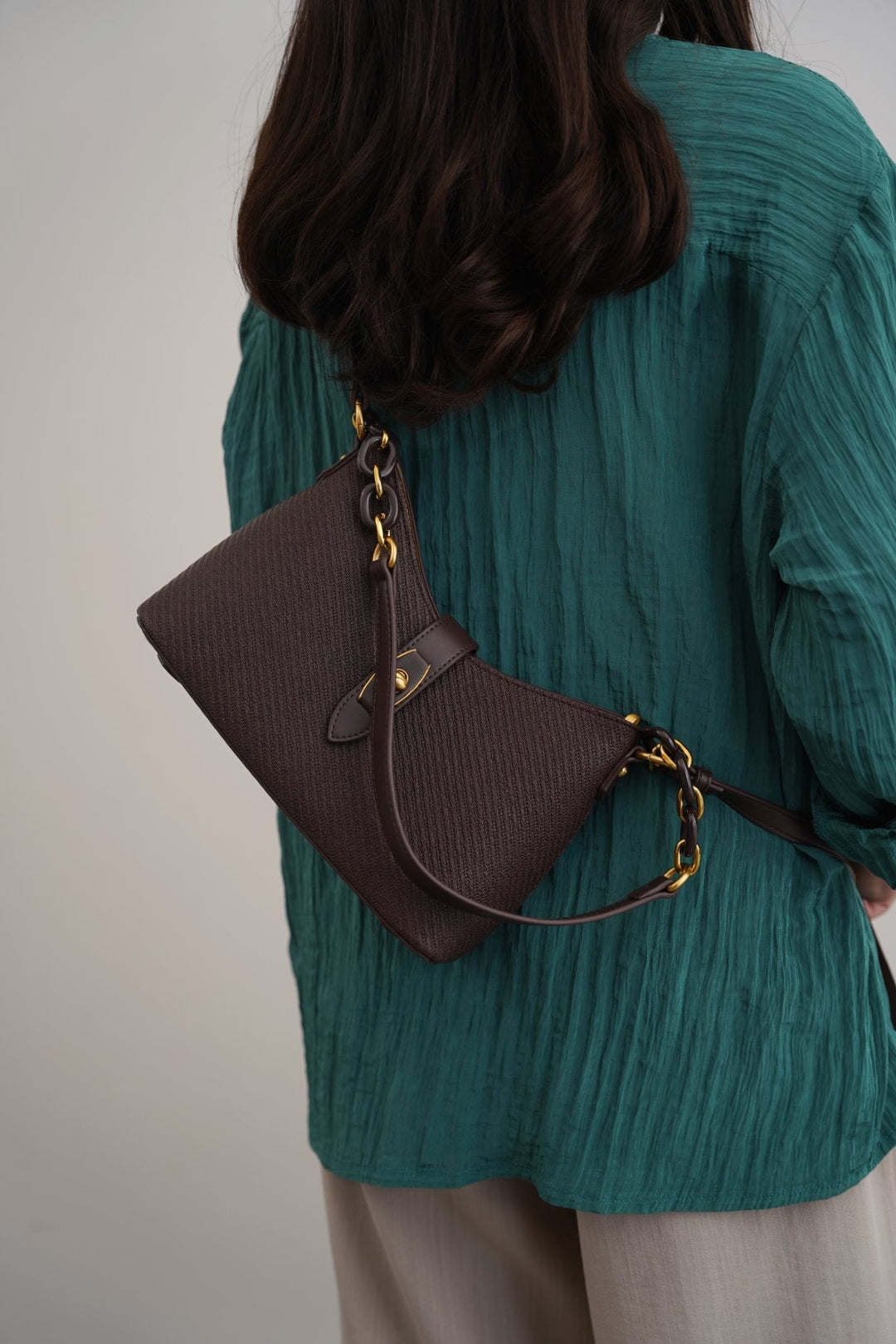 COFFEE RAZOR CROSSBODY BAG