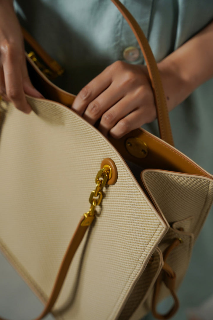 BEIGE GARRETTE LARGE TOTE