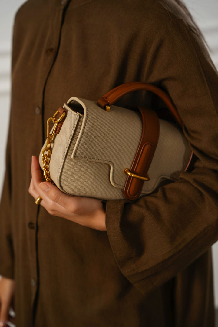 BEIGE YOLU TOP HANDLE BAG