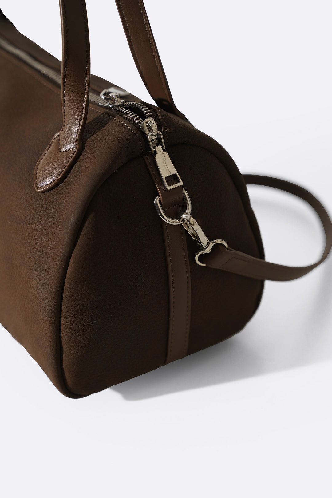 CROSSROADS SHOULDER BAG