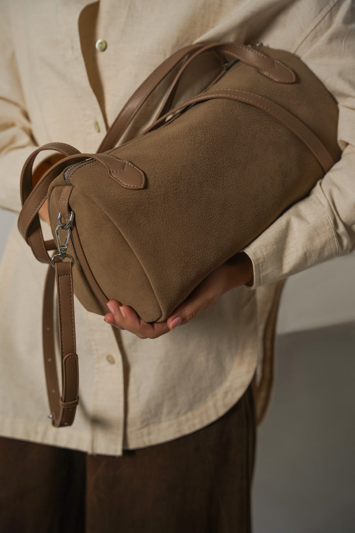 CROSSROADS SHOULDER BAG