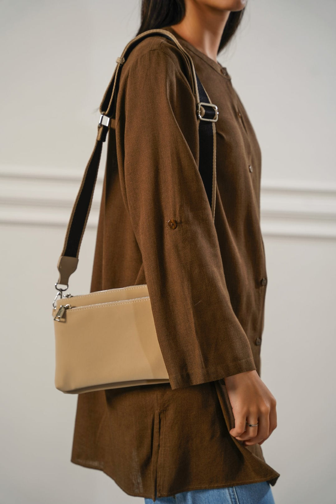 OFF WHITE VELVET PEACH CROSSBODY