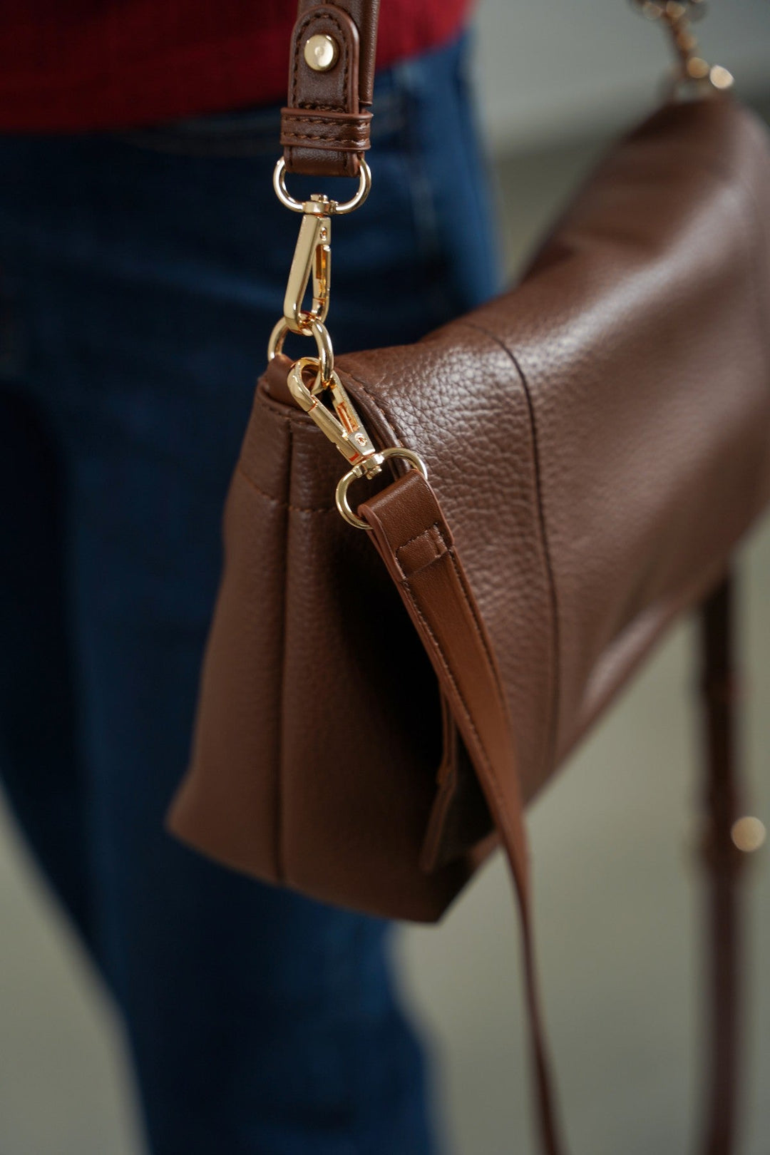 PEBBLE SOFT CROSSBODY BAG