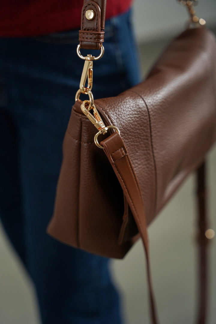 PEBBLE SOFT CROSSBODY BAG