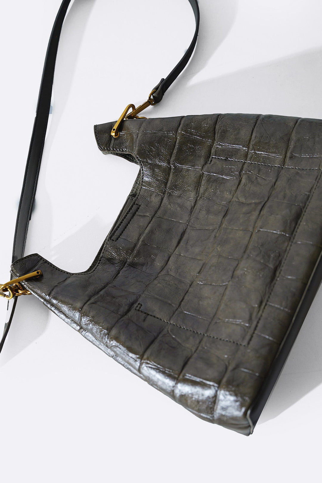 OLIVE CARMO EMBOSSED SHOULDER BAG