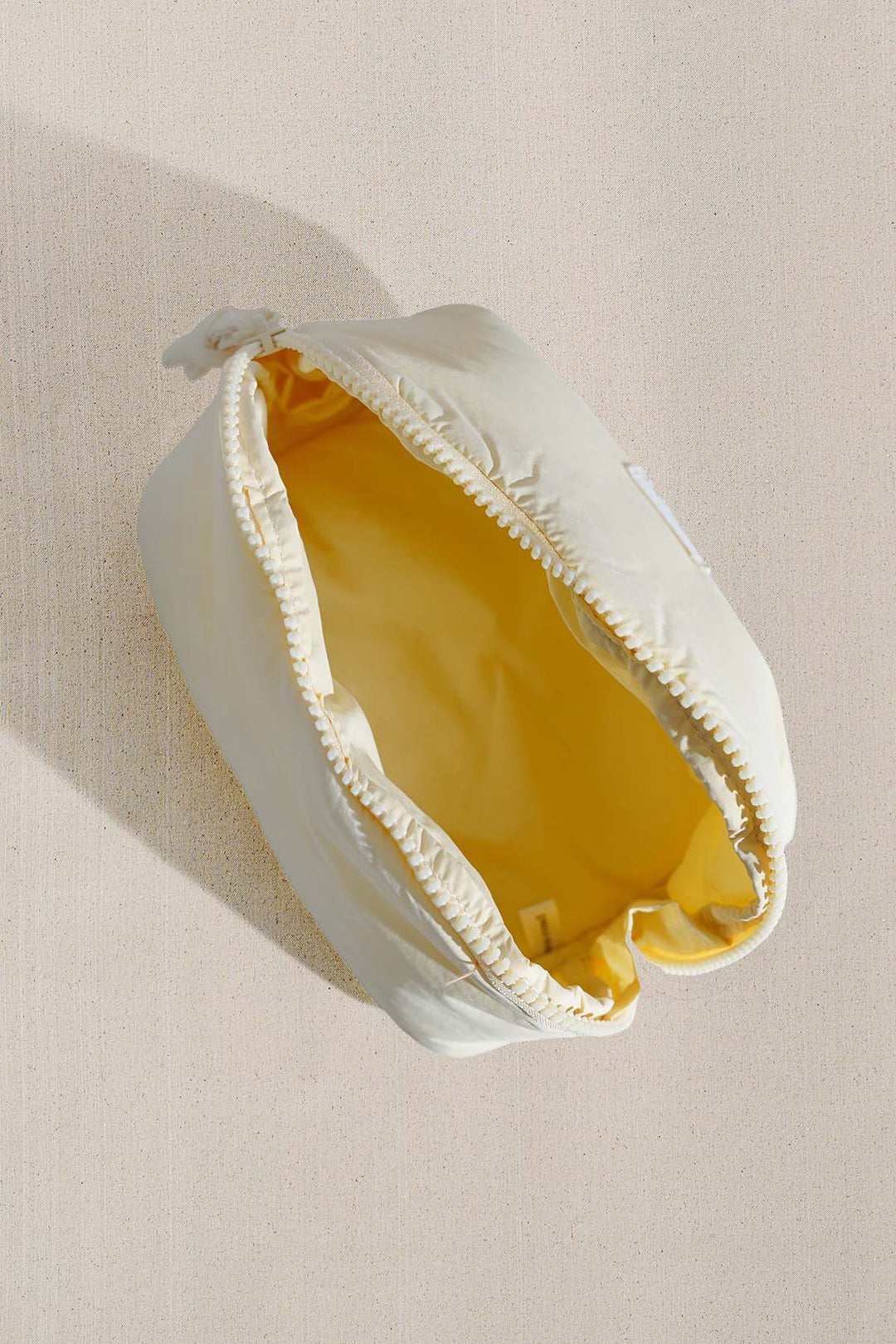 BEACH CLUB POUCH