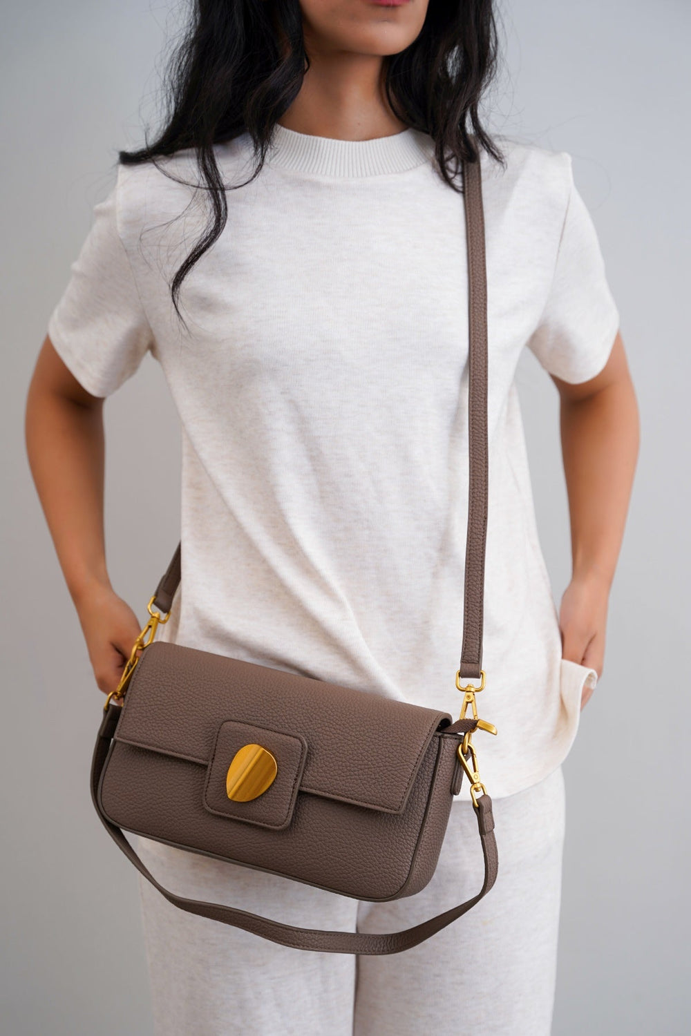 TAN STUDIO SHOULDER BAG