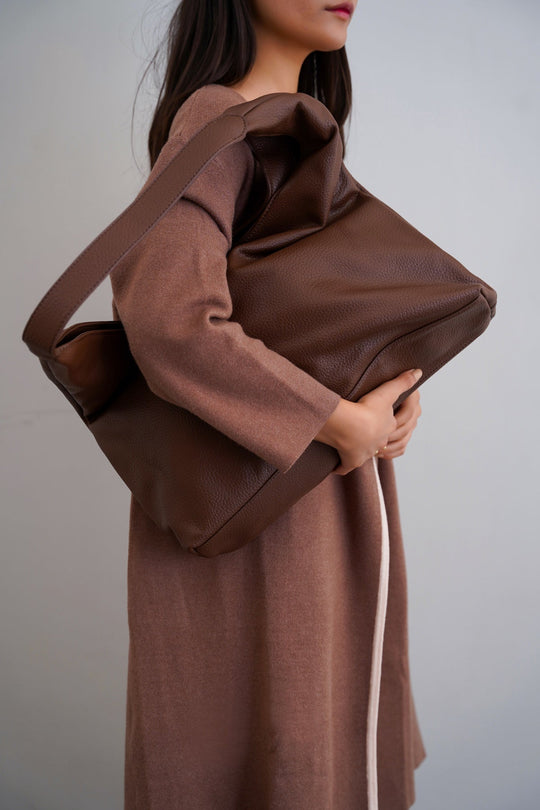 CHOCOLATE SLOUCHY SOFT TOTE