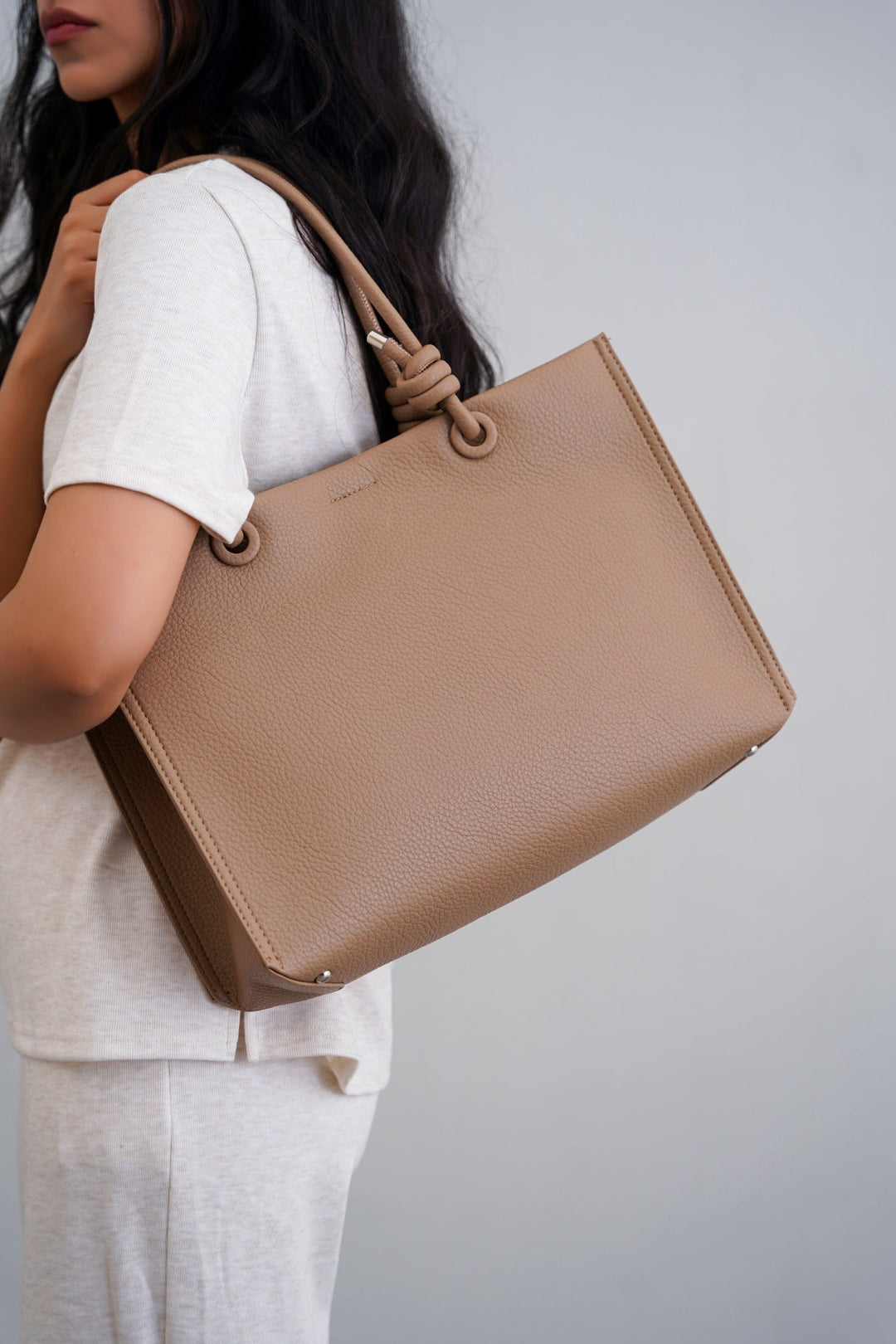TAUPE MY LIFE'S INSIDE TOTE