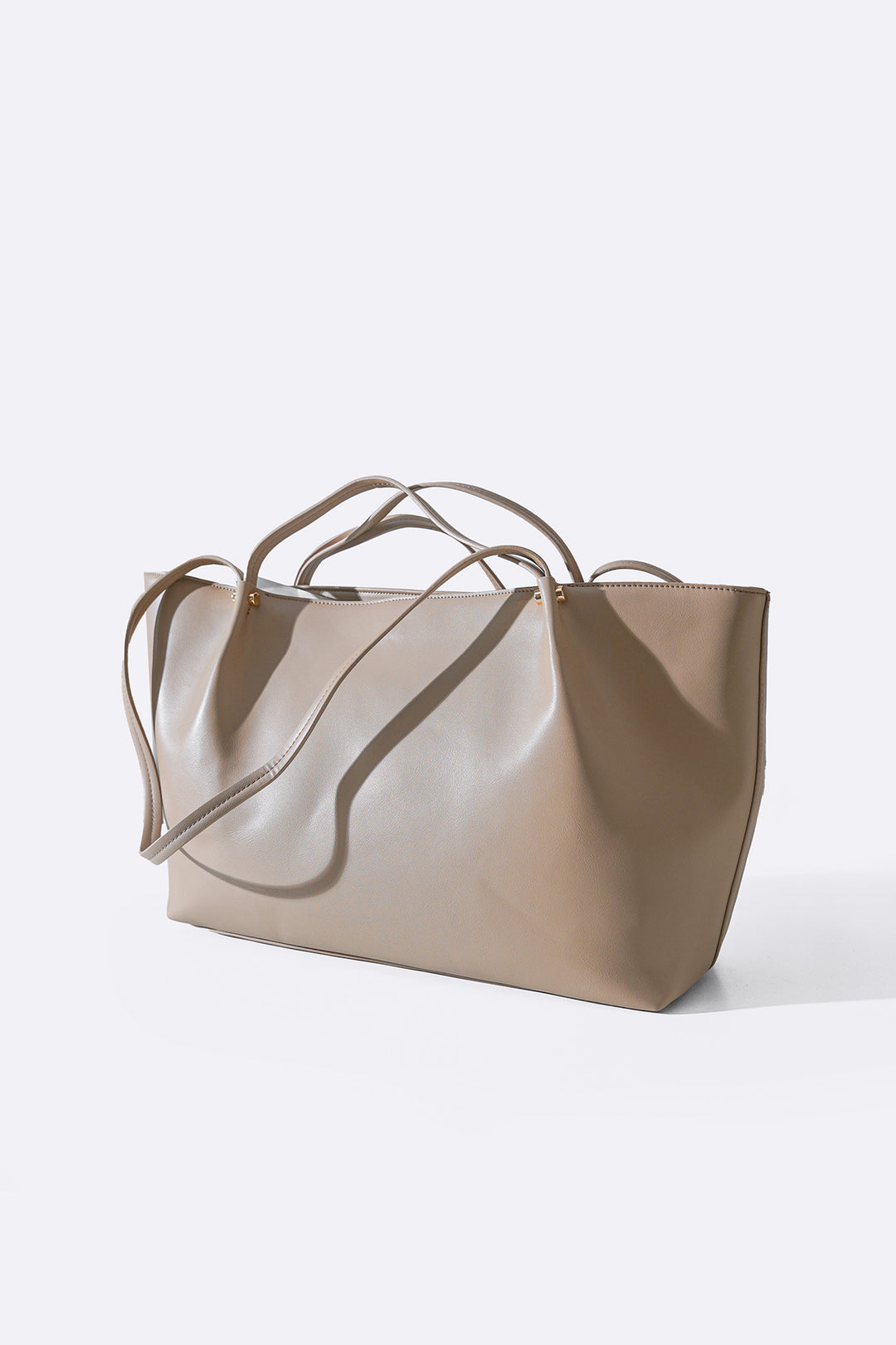 TAUPE RINGLEADER TOTE