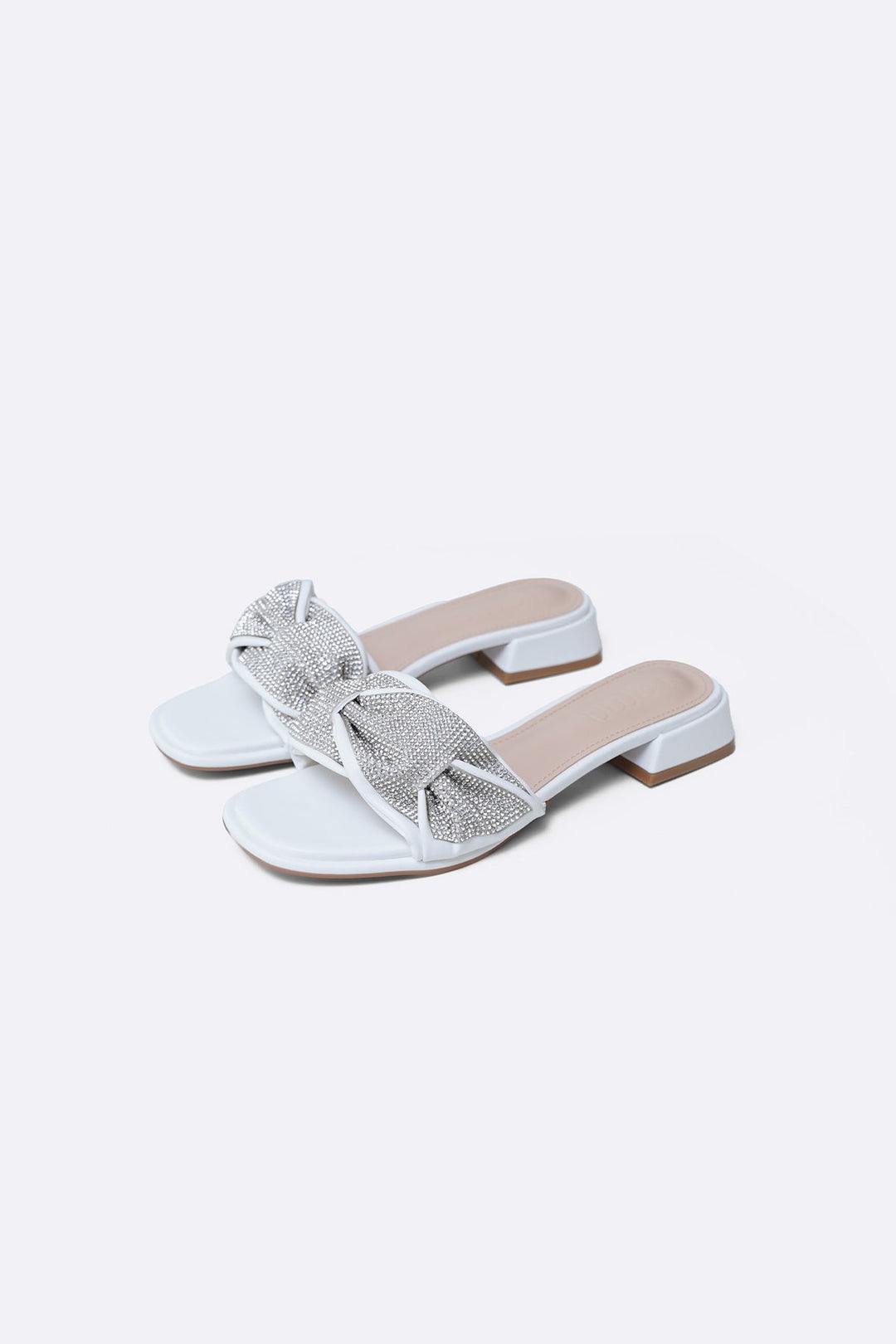 WHITE ZUMA BLOCK HEEL