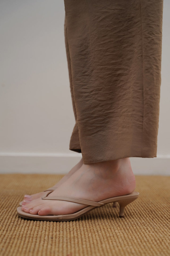 BEIGE MALIBU KITTY HEELS