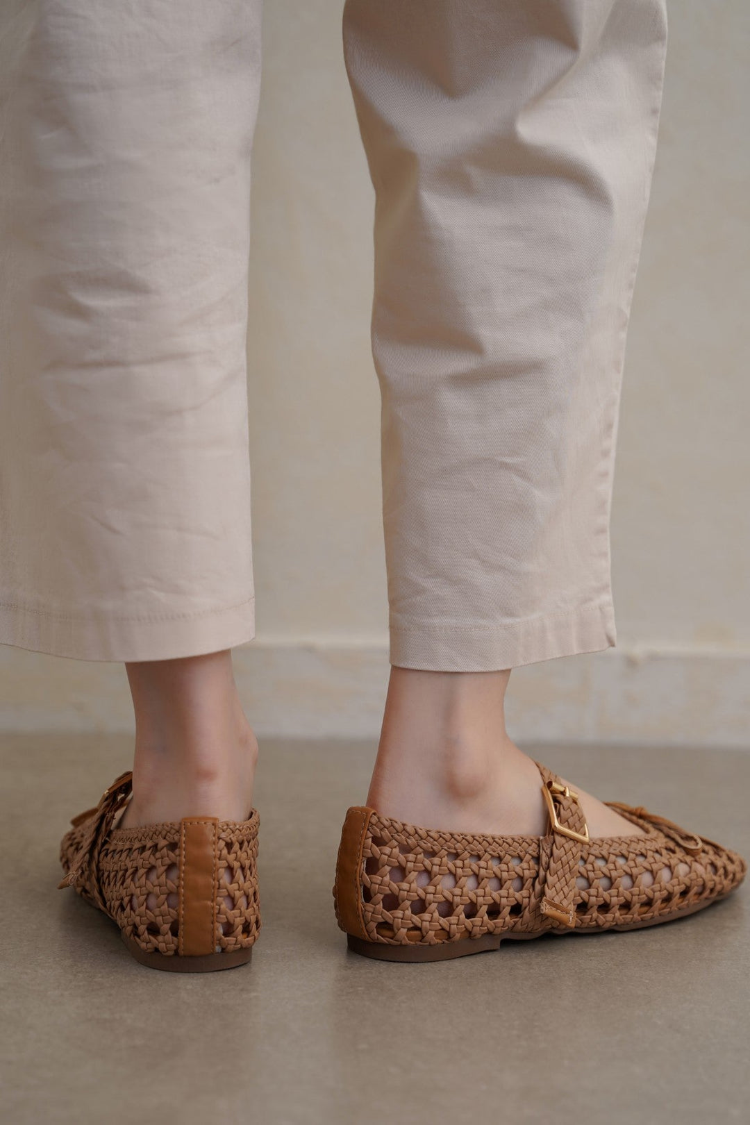 KHAKI ASHBY WOVEN PUMPS