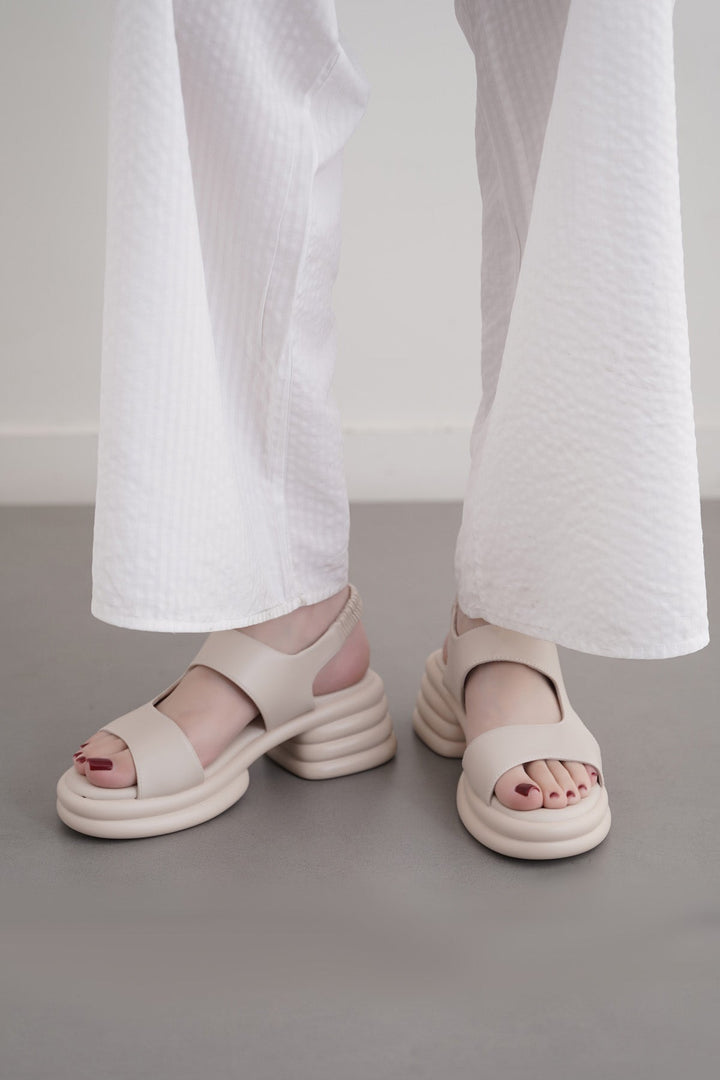 OAT WHITE BUBBLE MAMA SLINGBACKS