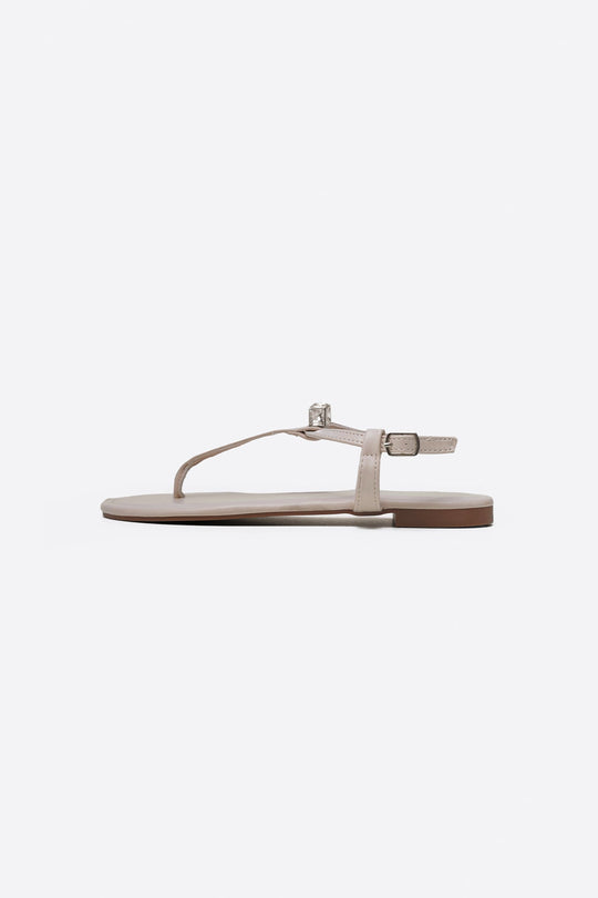 CREAM SANDALS WITH CUBE STUD