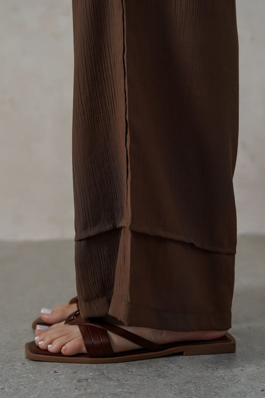 DARK BROWN LUCCA STRAPPY SLIDES