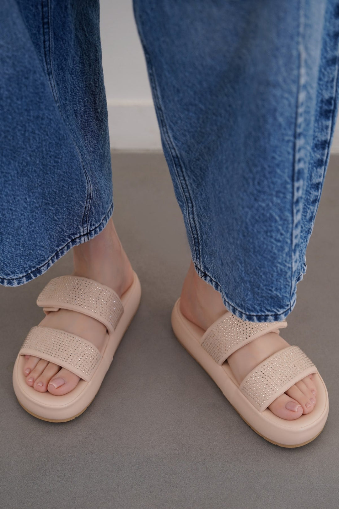 PINK SPARKLE MAMA SLIDES