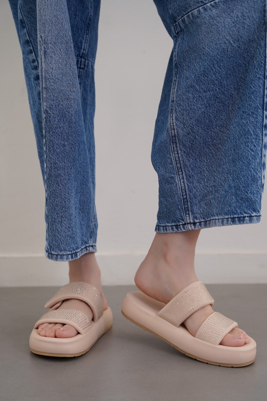 PINK SPARKLE MAMA SLIDES