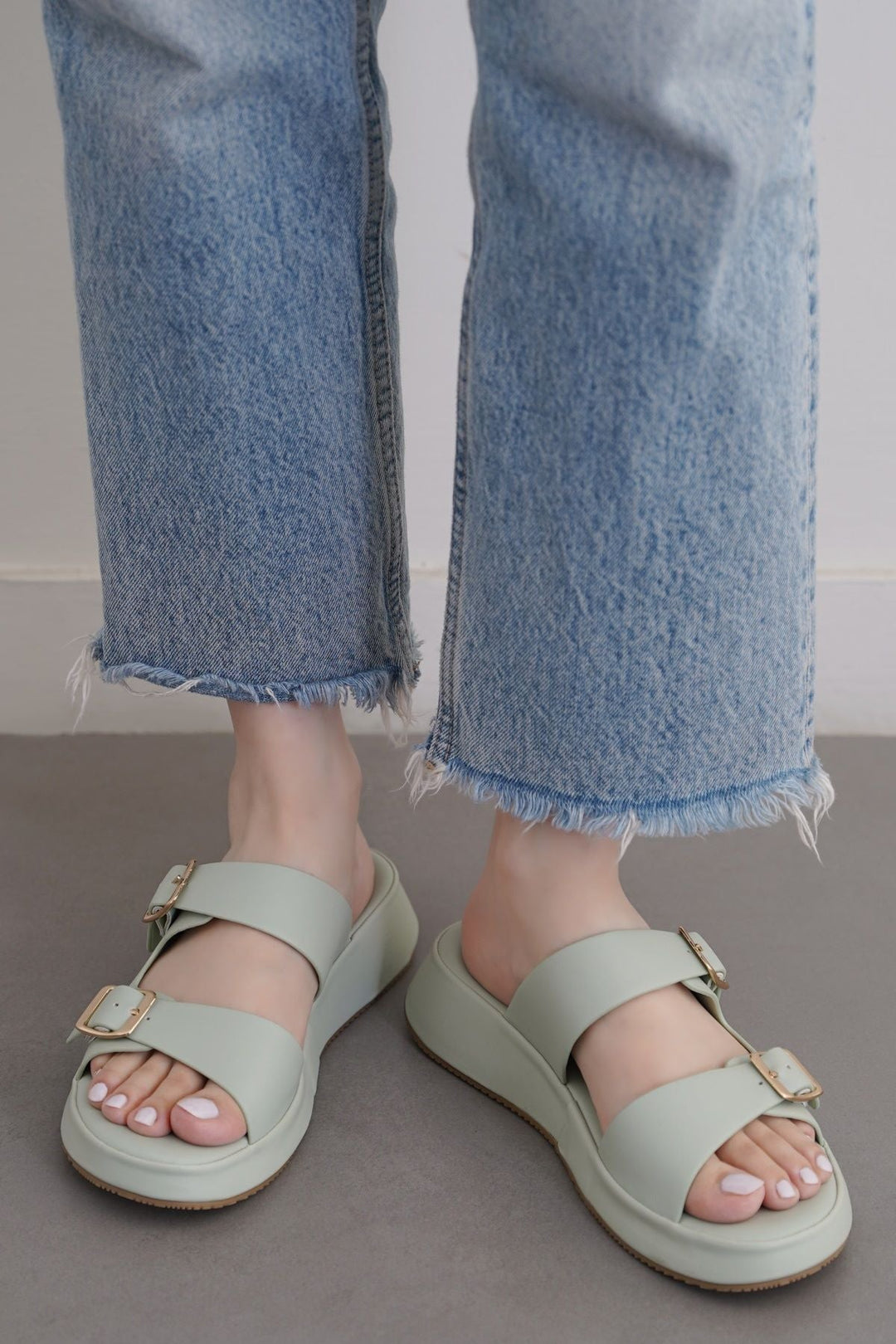 AQUA WIDTH ADJUSTABLE MAMA SLIDES