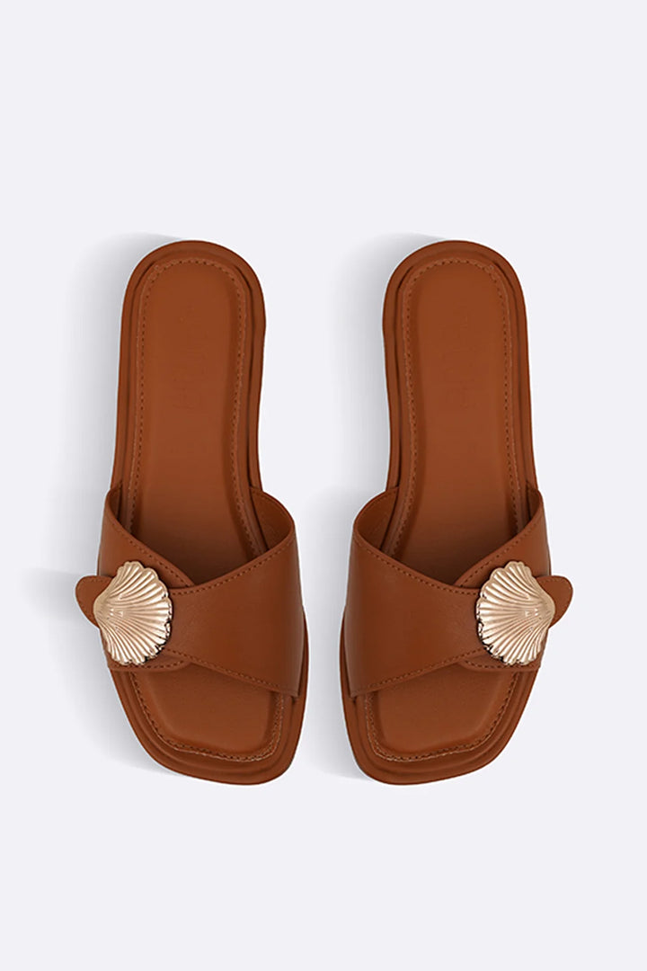 TAN SEASHELL SLIDES