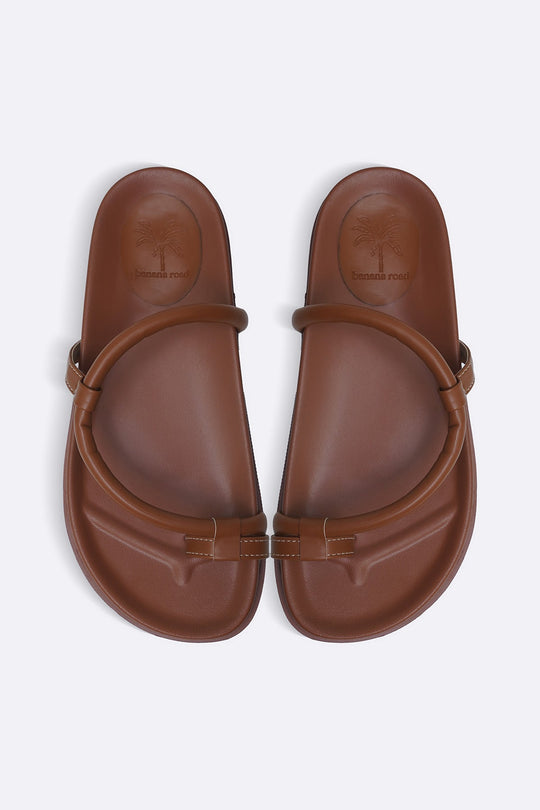 TAN BANANA ROAD TOE SLIDES